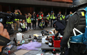 Cận cảnh “kho vũ khí” người biểu tình bỏ lại trong đại học Hong Kong