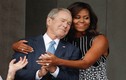 Ấn tượng tình bạn của cựu Tổng thống Mỹ Bush và bà Michelle Obama