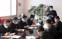 Quan chức Triều Tiên đeo khẩu trang khi họp phòng, chống dịch virus corona