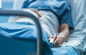 Nam y tá cưỡng hiếp bệnh nhân COVID-19 gây phẫn nộ