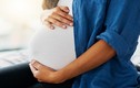 Phụ nữ mang thai mắc COVID-19 đối diện mối nguy mới
