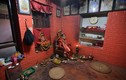 Ly kỳ chuyện “thánh sống” Nepal lần đầu lộ mặt vì động đất