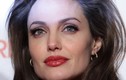 Top khoảnh khắc bờ môi gợi cảm chết người của Angelina Jolie