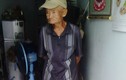 Nước mắt người cha 95 tuổi đi bộ bán bánh nuôi con bệnh tật