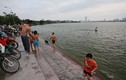 Chùm ảnh: Các bãi tắm tự phát của Hà Nội đông nghịt người