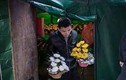 Trung Quốc: Thuê người tảo mộ dịp lễ Thanh minh