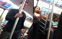 Ngôi sao Holywood nhường ghế cho phụ nữ trên tàu điện ngầm