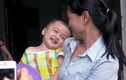 “Ông dượng” bé 2 tuổi bị bỏ rơi tiết lộ về người mẹ