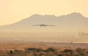 Máy bay ném bom tàng hình B-21 Raider cất cánh có ý nghĩa gì?