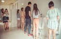 Ảnh tốt nghiệp trong nhà vệ sinh siêu bá đạo