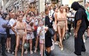 Vợ Kanye West gây náo loạn đường phố Italy với trang phục bó sát