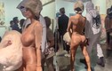 Vợ Kanye West lại bị chỉ trích vì trang phục màu nude lộ liễu