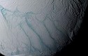 Kỳ lạ Mặt trăng Enceladus hóa sọc vằn bất thường