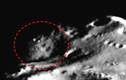 "Quả trứng" sáng kỳ lạ xuất hiện trên mặt trăng Phobos