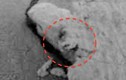 Tìm thấy khuôn mặt kỳ quái trên mũi đá sao Hỏa