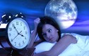 Lý do con người khó ngủ khi trăng tròn