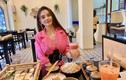 Diện mốt “bung toang”, hotgirl “chịu hở nhất Việt Nam” bị chê phản cảm
