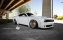 Dodge Challenger Hellcat "dữ dằn" với widebody Liberty Walk