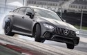 Mercedes-Benz AMG GT giá 3,2 tỷ đồng đấu Porsche Panamera 