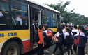 Xe buýt 60 chỗ chở gần 120 học sinh, CSGT cũng bất ngờ 