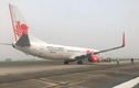 Máy bay Boeing của Malaysia nổ lốp ở sân bay Nội Bài