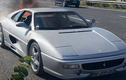 Ferrari F355 hàng hiếm dang lăn bánh bất ngờ bốc cháy ngùn ngụt 