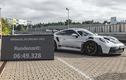 Porsche 911 GT3 RS 2023 hoàn thành vòng đua Nürburgring trong 6 phút 49 giây