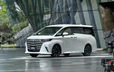 Toyota Alphard 2024 lộ diện "bằng xương, bằng thịt" trước ngày ra mắt