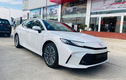 Cận cảnh Toyota Camry 2024 bản tiêu chuẩn rẻ nhất tại Việt Nam