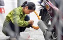 Cô gái 21 tuổi sửa xe máy mưu sinh tại Sài Gòn