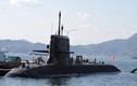 Xem người Nhật sửa "áo tàng hình" tàu ngầm Soryu