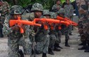 Khó đỡ Quân đội Ấn Độ huấn luyện với...súng nhựa