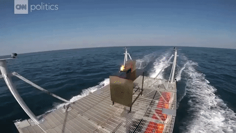 Hé lộ khả năng chiến đấu của vũ khí laser trên tàu chiến Mỹ