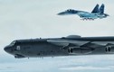 Su-27 Ukraine áp sát "đẹp như phim", phi hành đoàn B-52 Mỹ hoảng hồn