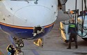 Sét đánh thủng mũi máy bay chở khách Boeing 757