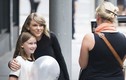 Fan than nghèo kể khổ vì Covid-19, Taylor Swift hào phóng tặng ngay 3000 USD