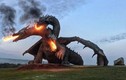 Nga: Hàng chục nghìn người đổ xô tới xem “'rồng 3 đầu” phun lửa 