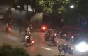 Clip: Hàng chục thanh niên hỗn chiến gây náo loạn phố Hà Nội