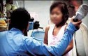 Phẫn nộ cảnh bé gái Trung Quốc bị lột đồ, tát 96 cái trong 4 phút