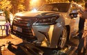 Xe sang Lexus 570 đâm nát nhiều xe máy, 5 người trọng thương