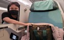 Việt Hương tâm sự 30 giờ bay đưa tro cốt Phi Nhung về Mỹ