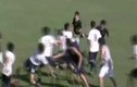 Video: 36 cầu thủ lao vào đánh nhau, trọng tài sợ hãi bỏ chạy