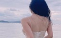 Hot girl, người đẹp Việt mặc váy lụa thay bikini đi tắm biển có “lạc quẻ”?