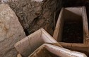 Truy tìm tội phạm, đội đặc nhiệm lạc vào hầm mộ 2.000 tuổi