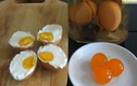 Cách làm trứng muối tại nhà ngon lạ không tanh