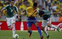 Những pha đi bóng của Neymar “như chọc tức đối thủ“