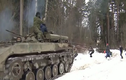 Dân chơi Nga thuê xe thiết giáp để trượt tuyết