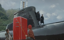 Tàu ngầm Nga nổi lên mua tủ lạnh của ngư dân Na Uy