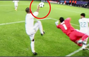 Video: Những tình huống cầu thủ dùng tay chơi bóng như thủ môn