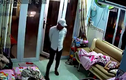 Video: Liều lĩnh xông vào nhà có người cướp tài sản